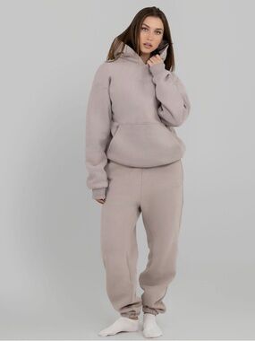 Comfrt signature  Sweatpants Bark size Medium